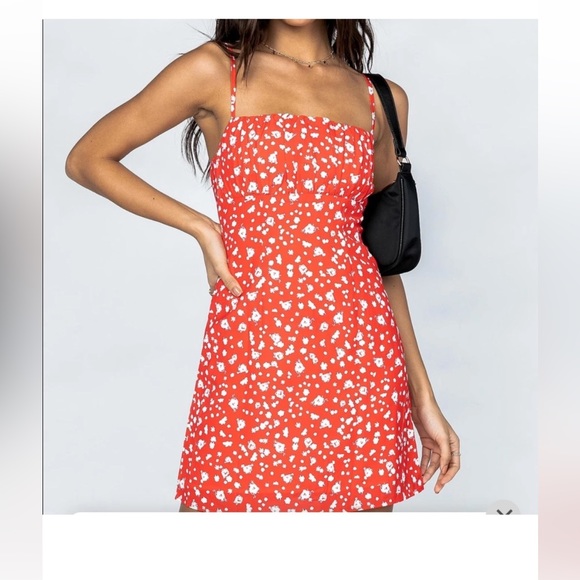Princess Polly Dresses & Skirts - Princess Polly Red and white floral print mini dress
